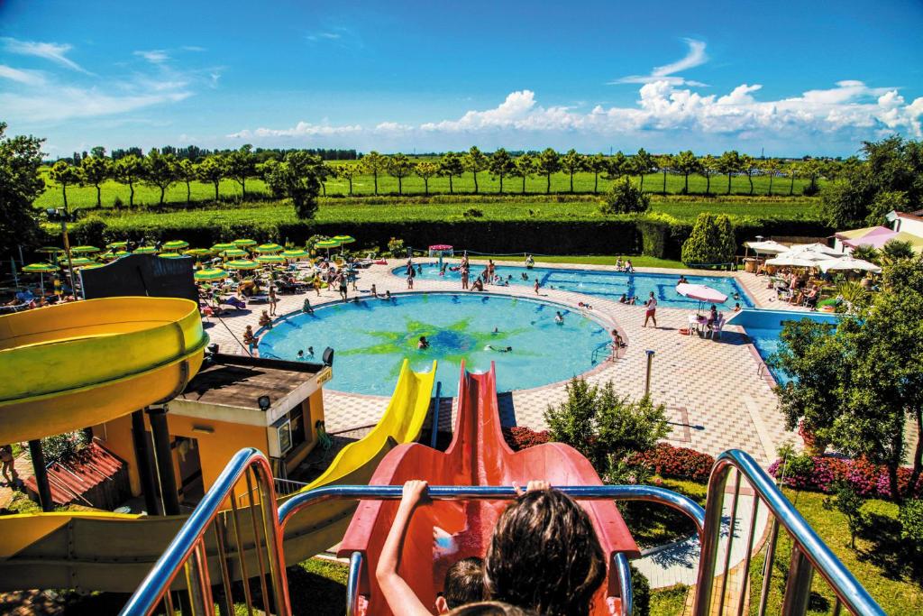 Victoria Mobilehome in Centro Vacanze San Francesco — Hotel in Caorle