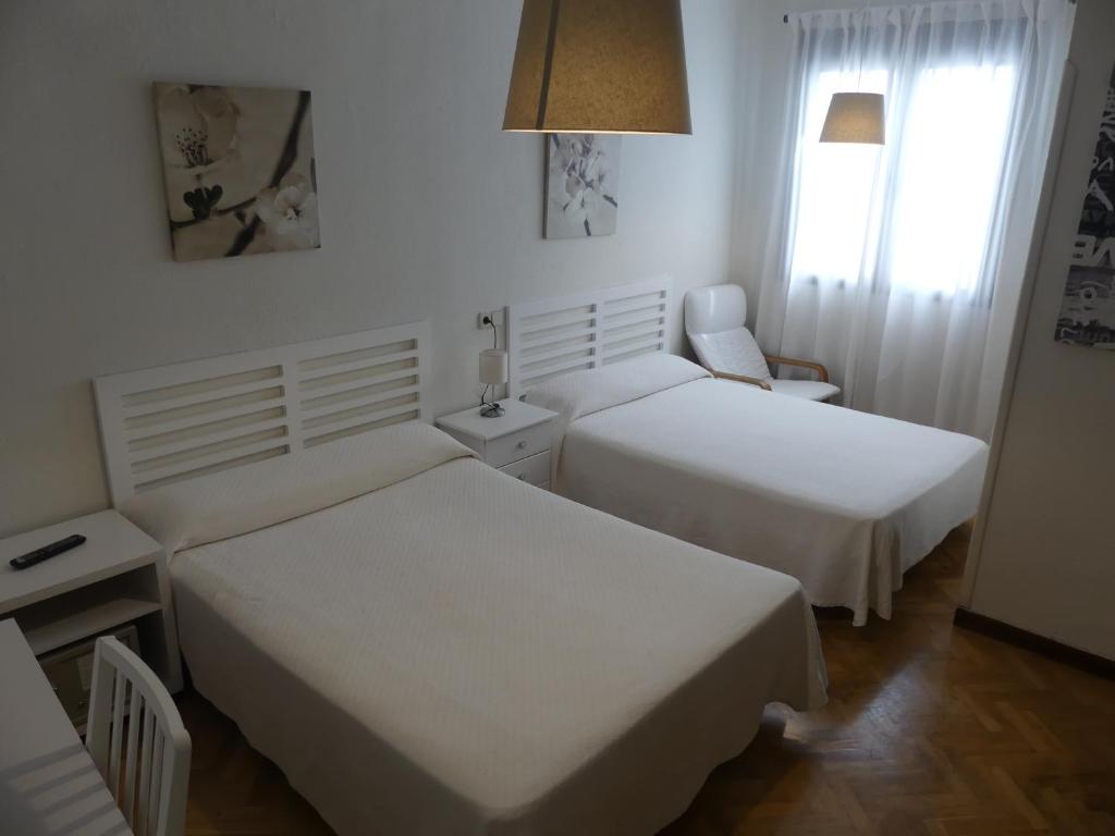 Hostal America - 4