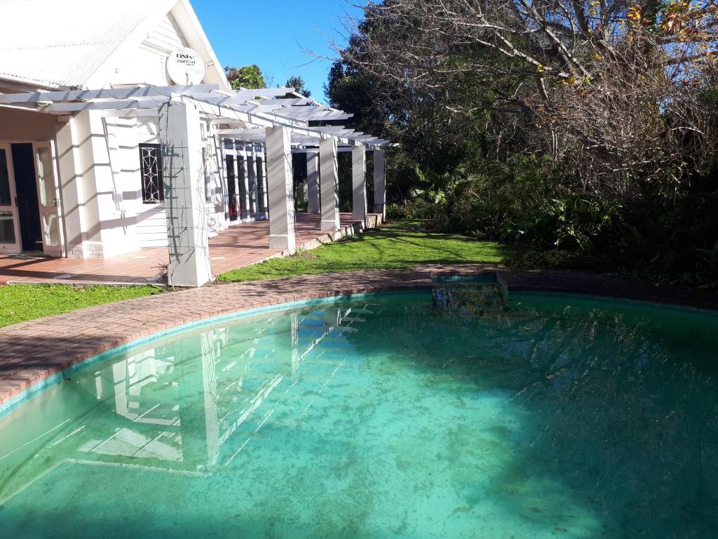 SARAH's PLACE- MANOR HOUSE photo