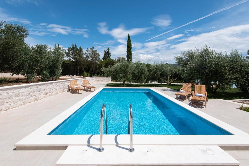 Villa Loviste Paradise photo