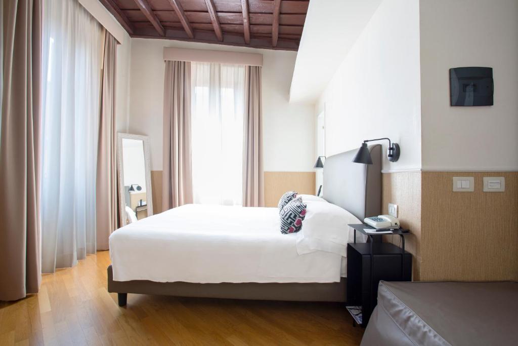 Hotel Adriano Photo 14