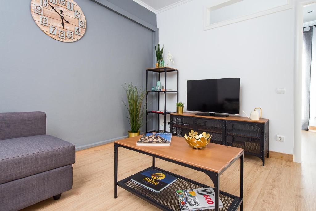 Lovely and Convenient Sagrada Familia Apartment - 4
