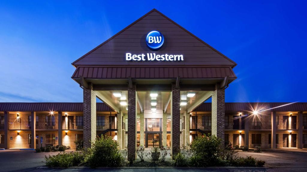 Best Western Of Alexandria Inn & Suites & Conference Center Photo 0