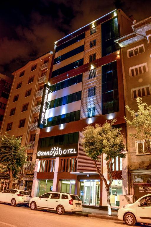 GRAND SAH OTEL photo