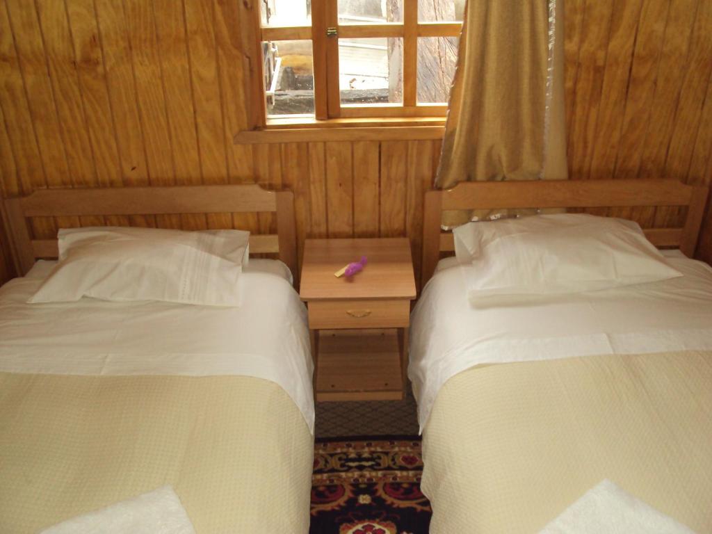 Habitación Doble con baño compartido - 2 camas