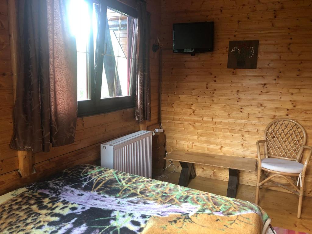 Hot Tub Chalet Retreat photo