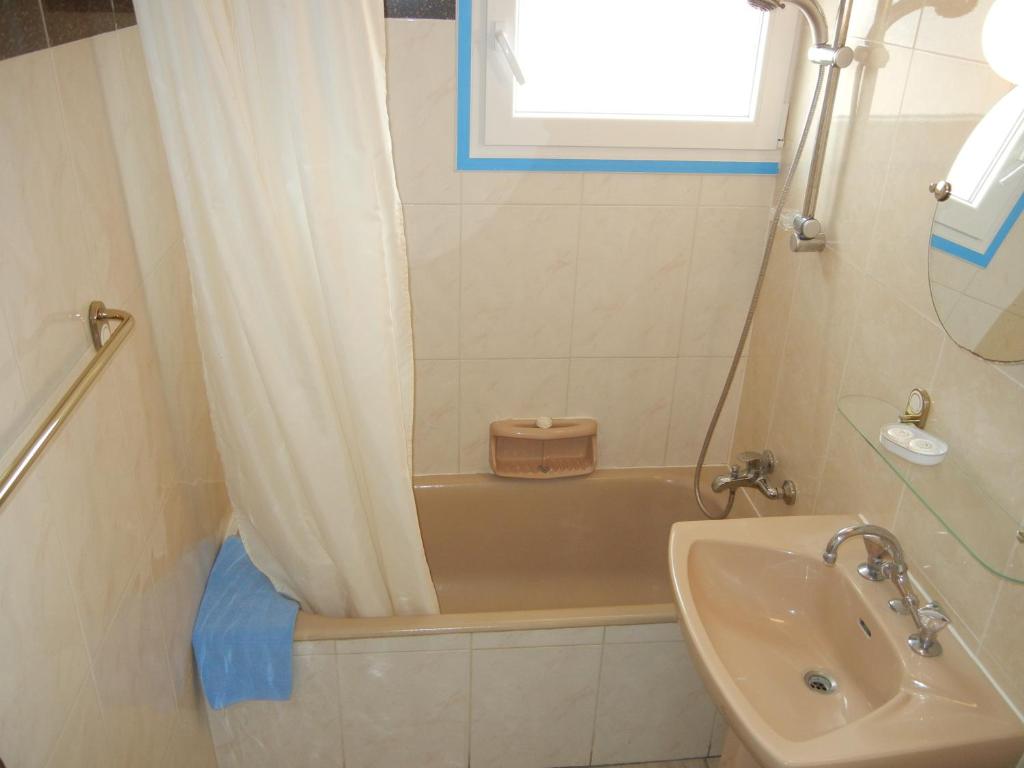 Tsialis Hotel Apartments photo