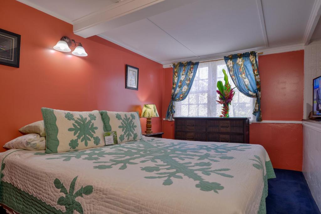 Wailuku Guesthouse photo