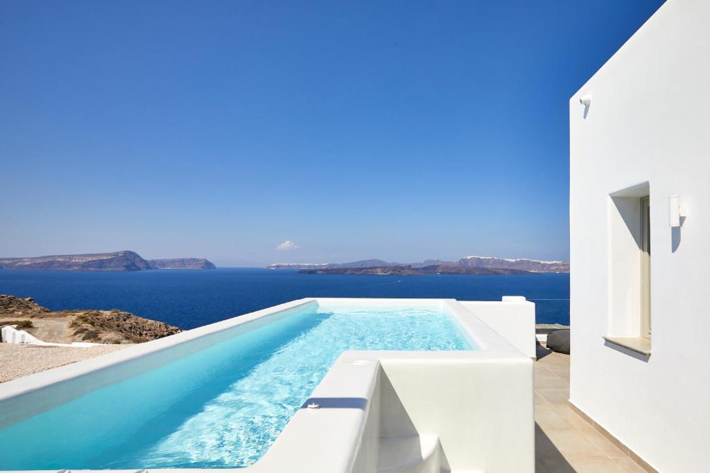 Phos The Boutique — Swimming pool in Akrotiri, South Aegean