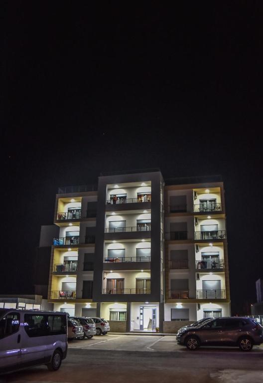 Aria Apartments photo