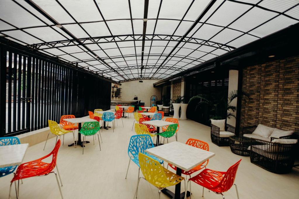 Exterior view, HALFWAY HOUSE HOSTEL - MACTAN CEBU AIRPORT in Cebu