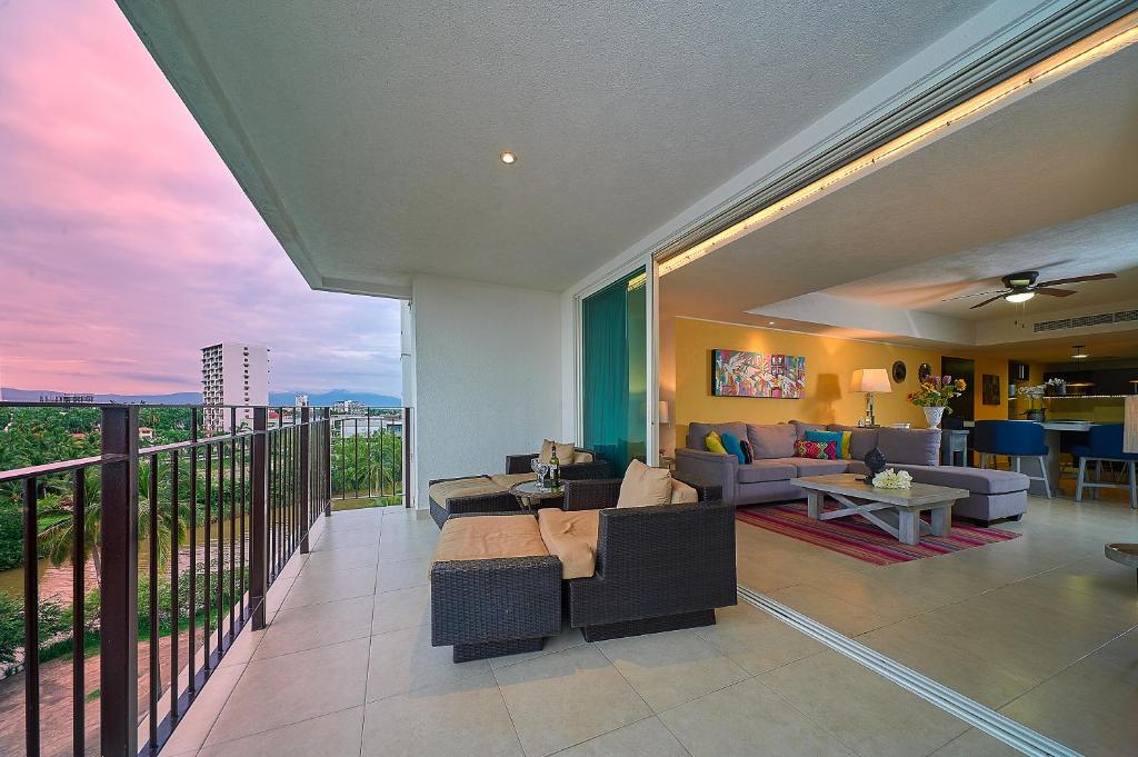 Luxury ocean view one bedroom two bathrooms - 5