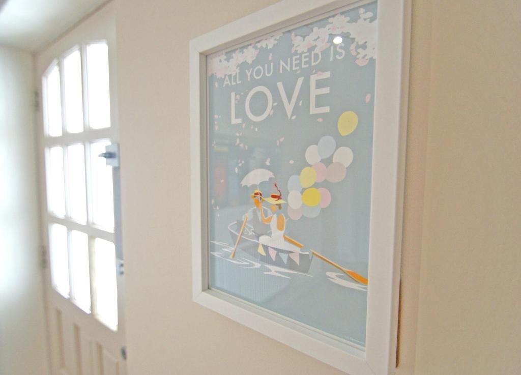Stylish & Spacious Bungalow, Bath photo 6