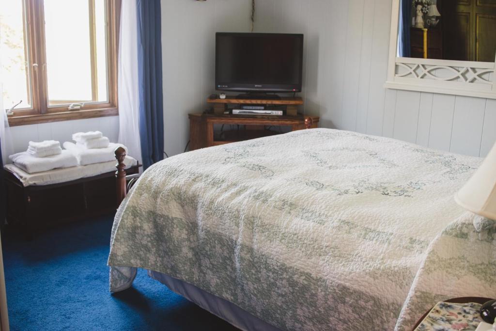 Shane Acres Country Inn photo