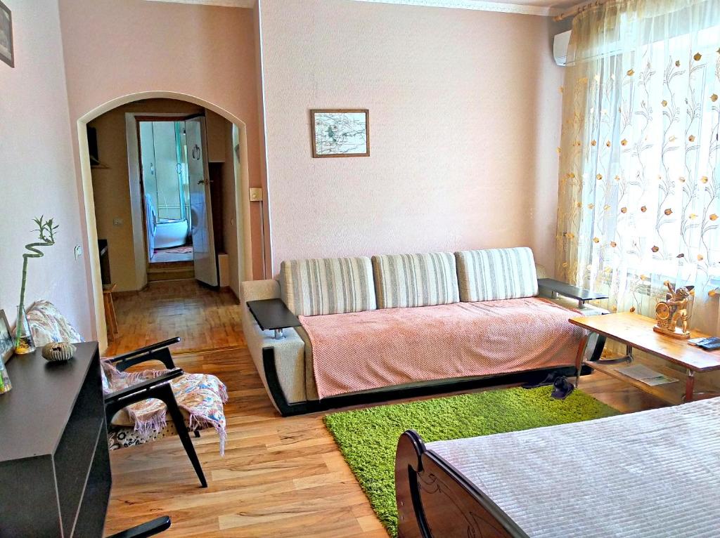 Пятигорск жилье квартиры. Снять комнату в пятигорске от хозяина. Гостиница спорт авито пятигорск. Партизанская 1 пятигорск. Пятигорск суточные.