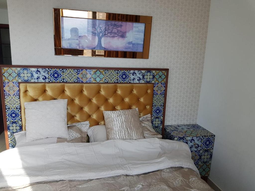 Downtown Apartments with Fountain and Burj Khalifa View photo