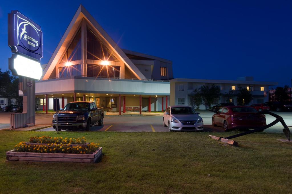 Albatross Hotel photo