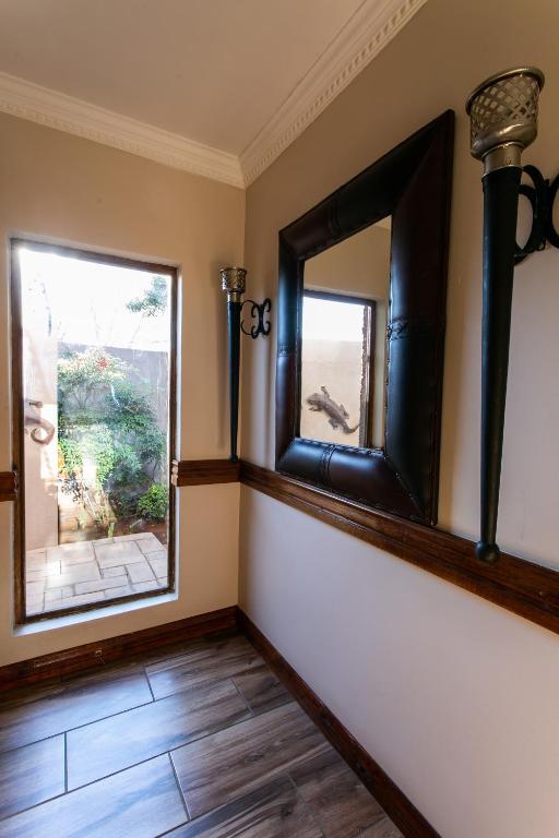 Royl Court Guesthouse photo