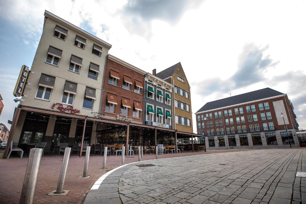 Hotel Roermond Next Door photo