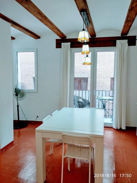 Valencian Dreams of the Proletariat, Valencie