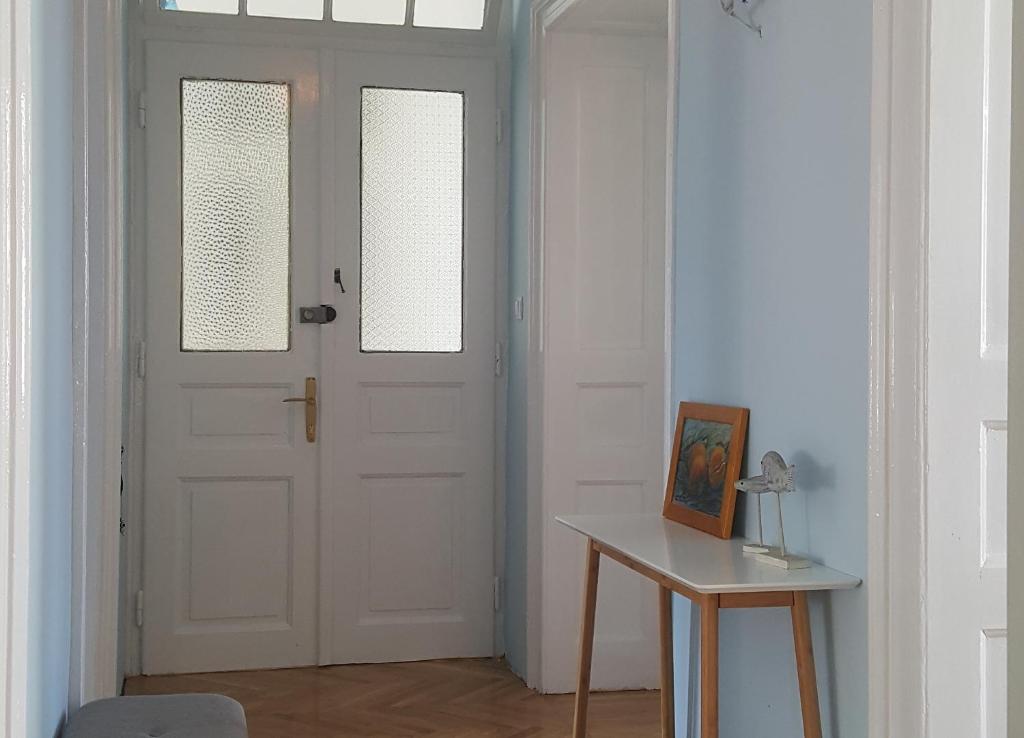 Room next to Porto Montenegro - 5