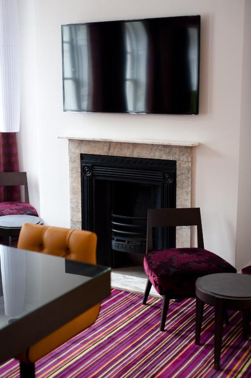 Safestay London Elephant and Castle photo