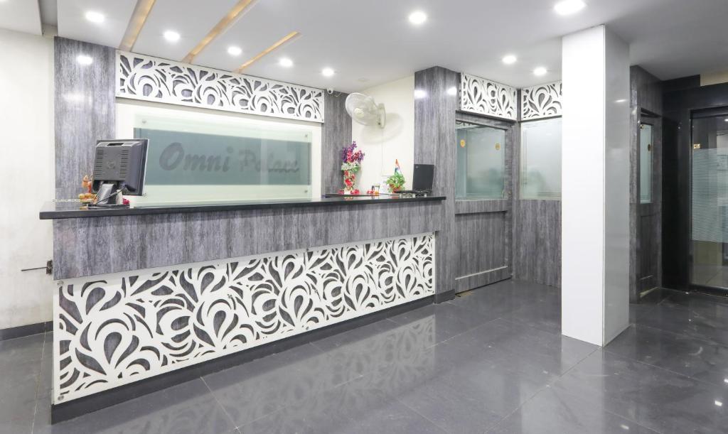 フロント・ロビー