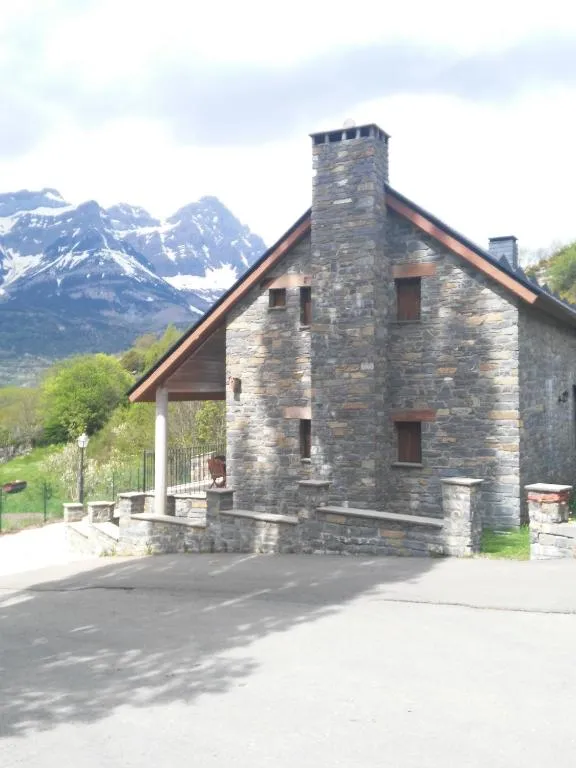 Hoz de Jaca, Casa Mas Mañanas.，位于Hoz de Jaca的酒店