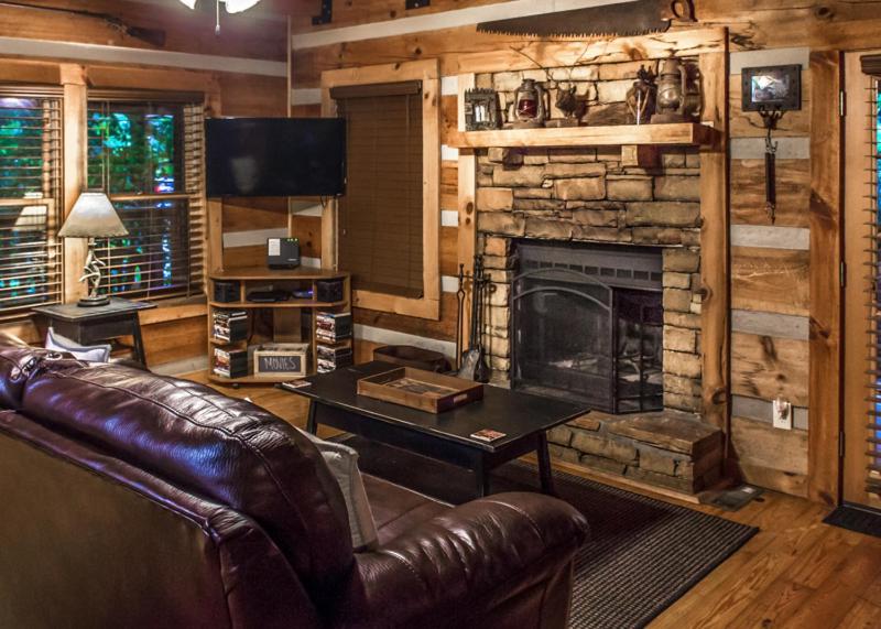 Hatfield Hideaway — Hotel in Gatlinburg (TN)