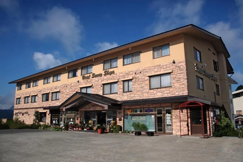 Hotel Sunny Shiga, hotel in Yamanouchi