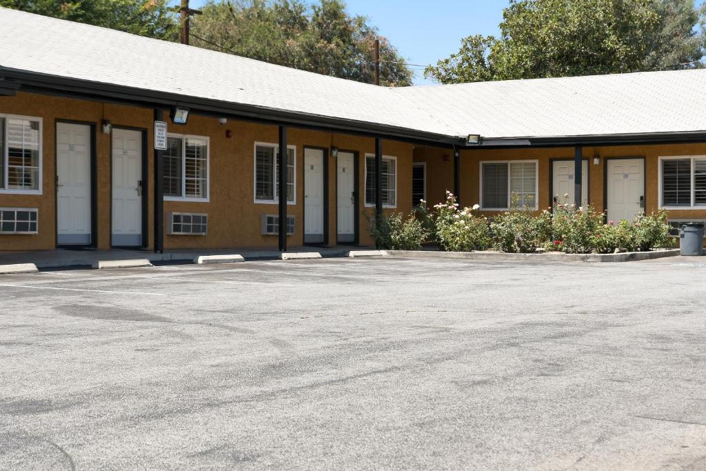 Covina Motel photo