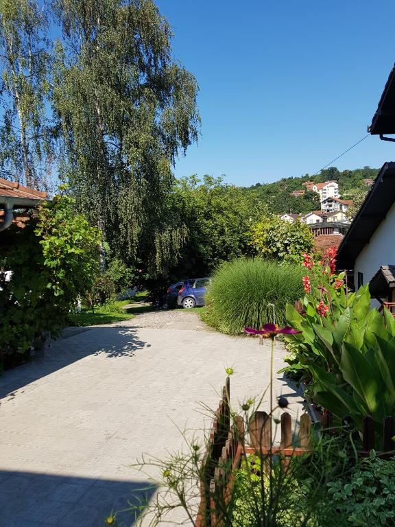 Apartment Holiday — Hotel in Vrnjacka Banja
