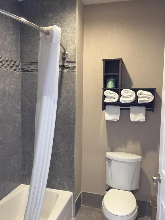 Econo Lodge Inn & Suites Houston NW-Cy-Fair photo