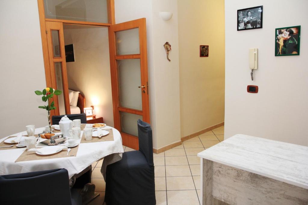 B&B MITILINI Central Station 전경