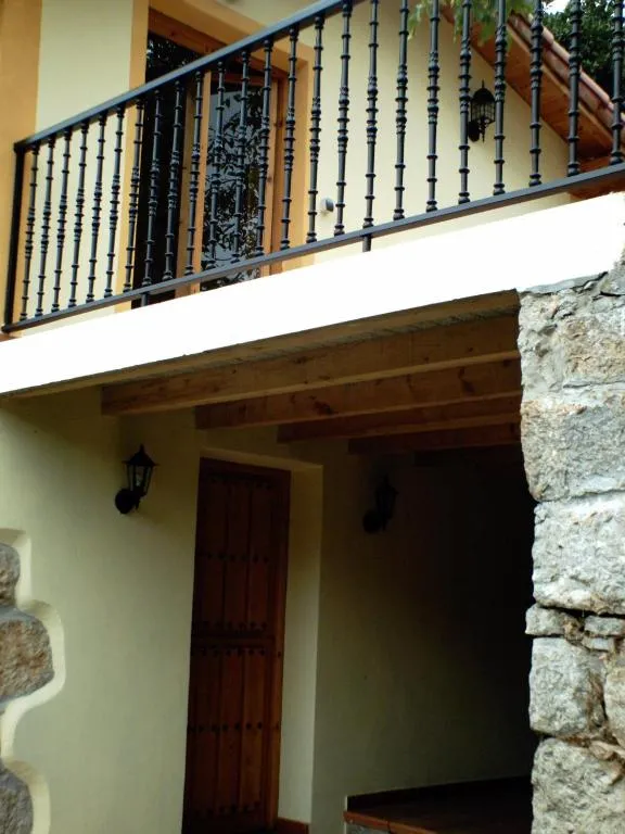 Casa para vacaciones junto al Parque de la Naturaleza de Cabarceno，位于Obregon的酒店