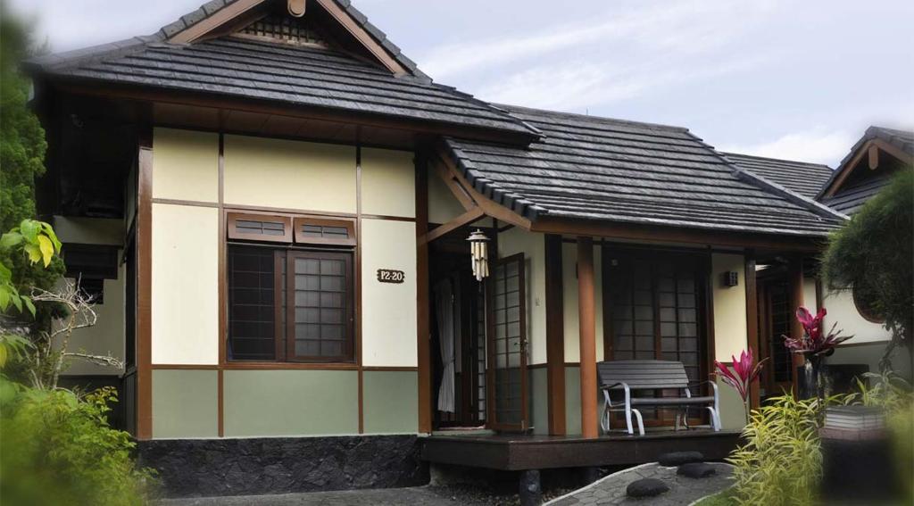 Villa Kota Bunga Ade Type Jepang - 0220 — Hotel in Jakarta