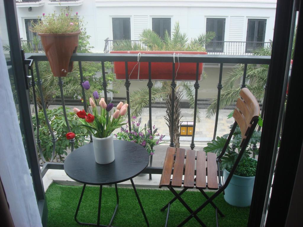 Lea House Ha Long