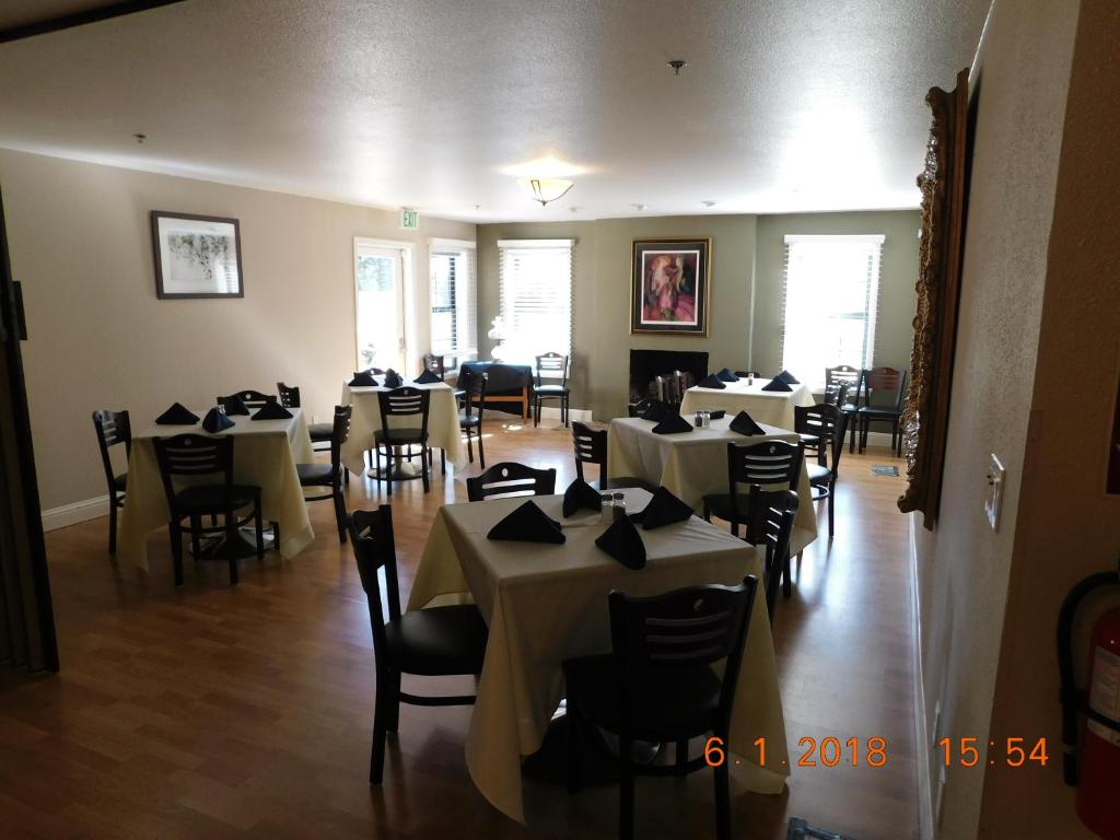 Freeport Wine Country Inn photo