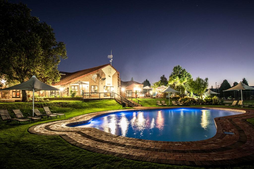 First Group Qwantani — Hotel in Sterkfontein Dam Nature Reserve