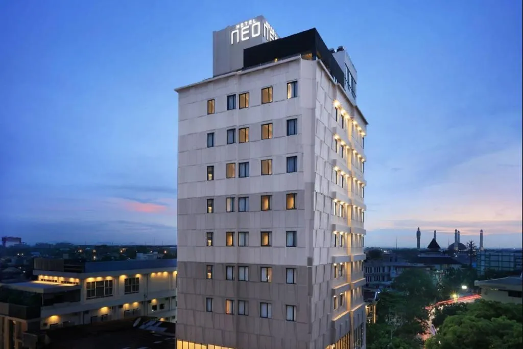 Hotel Neo Gajah Mada Pontianak by ASTON，位于坤甸的酒店