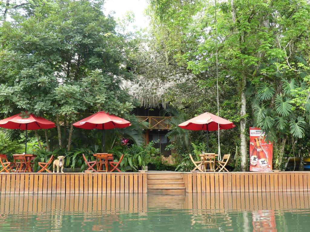 Hotel Kangaroo y Restaurante — Hotel in Rio Dulce