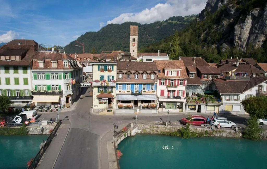 The Aarburg Hotel & Café, hotel in Interlaken