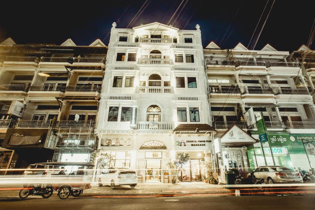 Exterior view, Grand Elevation Hotel in Phnom Penh