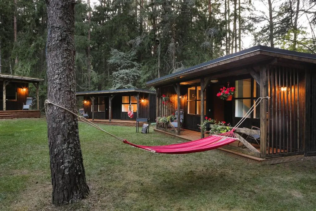 Lodge "Ezīša Midziņa", hotel in Ķegums