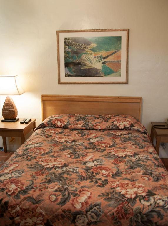Mission Bell Motel photo