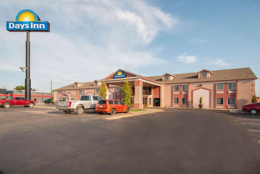 Days Inn by Wyndham Pauls Valley photo