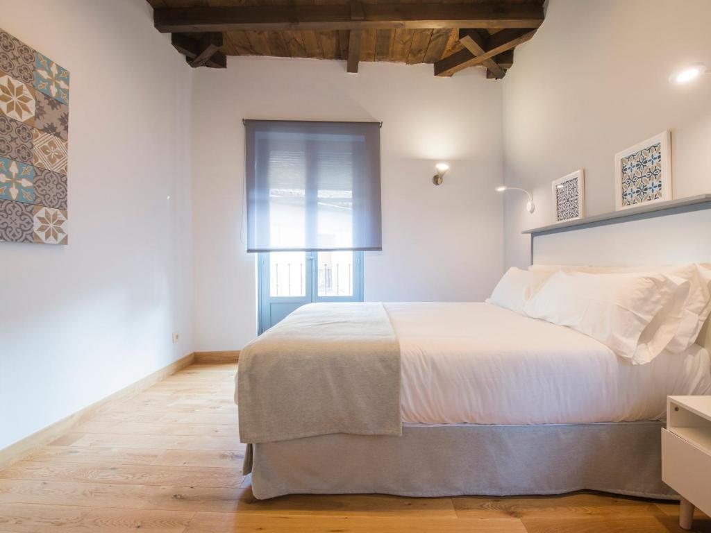 Aldaba Apartamentos — Hotel in Toledo