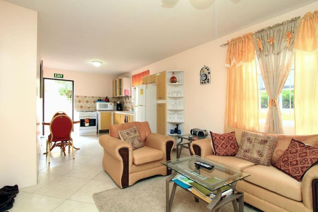 Sungold House Barbados photo