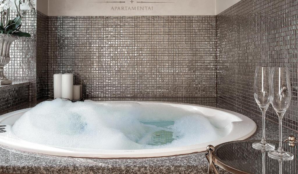Jacuzzi Apartamentai Relaks photo