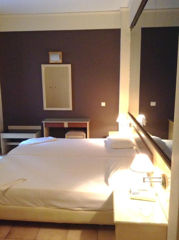 Platon Hotel photo
